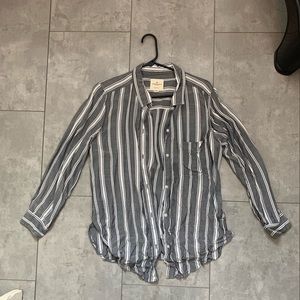 American eagle oversized button down